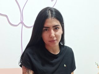 I Am A Brunette, My Model Name Is Marianaaleon