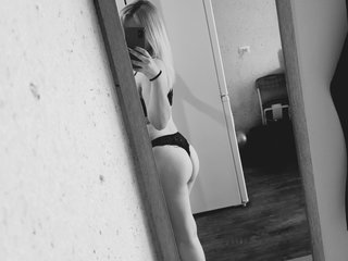 My Age Is 25 Years Old! My BongaCams Model Name Is Kiska20
