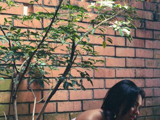 I'm A Camming Appealing Sweet Thing And I Am A Brunette! I Come From Caracas