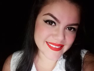 People Call Me CurviLineXx And I'm A Live Webcam Sensual Honey, I'm 30 Years Of Age