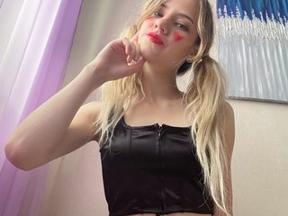 At BongaCams I'm Named MifaCute And My Age Is 18 Years Old! A Live Webcam Sexy Woman Is What I Am