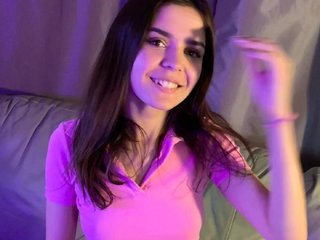 My BongaCams Name Is AlsyCandy, I'm A Sex Webcam Attractive Babe