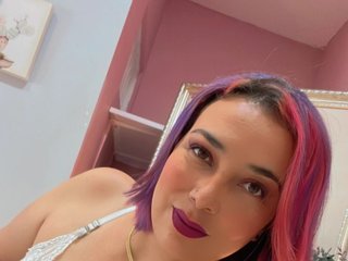 I'm A Camming Gorgeous Hottie! I Am A Redhead! Latina Is Where I Come From