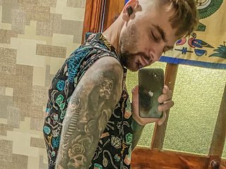 I'm 22 Yrs Old, At BongaCams People Call Me XXxoz9in