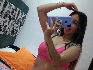 My Model Name Is Emma-watson And I Am A Brunette, A Sex Chat Good-looking Girl Is What I Am