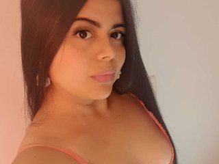 A Live Webcam Lovely Bimbo Is What I Am! I Am Named Miafoxx66
