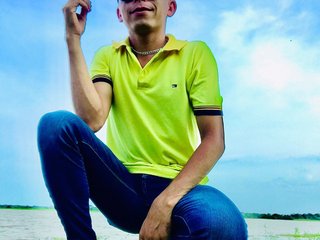 I Am A Blonde! My Name Is Angel-latino