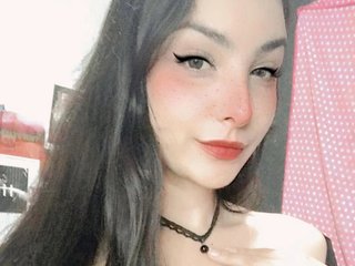 A Camwhoring Lovely Woman Is What I Am And I Am A Brunette