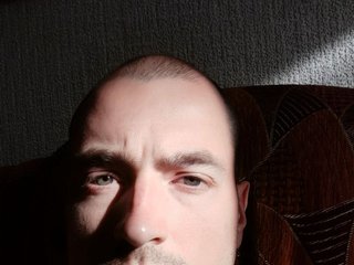 I Am A Brunette! I Am Named AntonMedi88