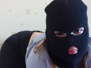 I'm 18 And I'm A Live Cam Beautiful Woman, I Am A Brunette 2