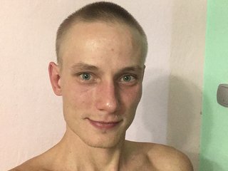 I'm 32 And I Am A Blonde, My Name Is Pushokchehova