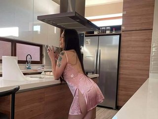 A Camwhoring Charming Sweet Thing Is What I Am! My Age Is 28 Years Old, At BongaCams People Call Me Lia