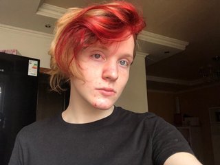 I Am Named ShowWite And I Am A Blonde
