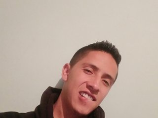 I Am A Brunette! AmÃ©rica Del Sur Is Where I Come From