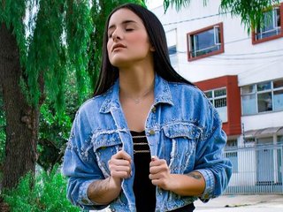 I'm A Camwhoring Good-looking Babe, Latina Is Where I Live, My BongaCams Model Name Is Auroresky