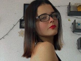 I'm 18 Years Old, My Name Is Small-alicia