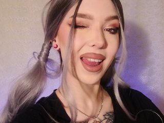 I'm A Live Webcam Irresistible Honey And 20 Is My Age