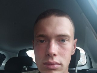 My Age Is 20 Yrs Old! I Am A Brunette! My Name Is TobiasVi