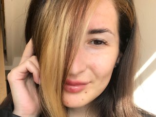 People Call Me Roctiv-bang And I'm A Cam Delicious Girl And I Am A Brunette