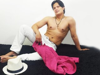 I Am A Brunette! My BongaCams Name Is Jhacobfox