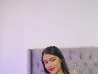 A Live Cam Engaging Woman Is What I Am And I'm 19 Yrs Old! I Live In Medellin