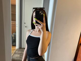 I'm A Sex Chat Desirable Hottie And I Am A Brunette! I'm 19 Years Of Age