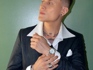 I'm 25 Yrs Old! My BongaCams Name Is LeonCunning