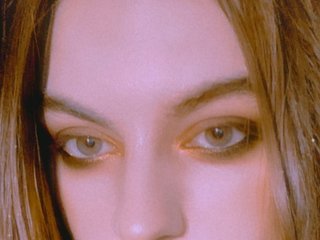 A Camming Pleasing Female Is What I Am! I Am A Redhead And I'm 20 Years Old