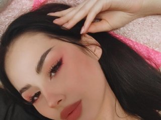 I'm A Camming Easy Babe! I Am A Brunette! My Age Is 20 Years Old