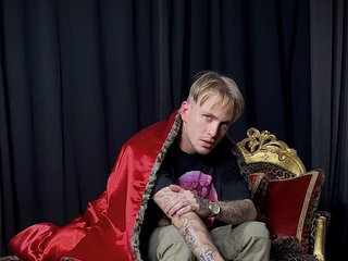 I'm 28 Yrs Old, I Am A Blonde 2