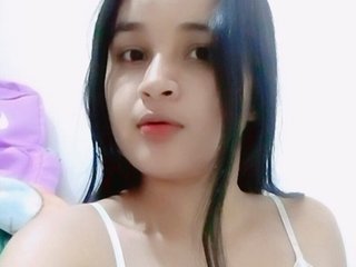 I Am A Brunette! At BongaCams I'm Named Miacarsl
