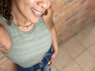 I Am A Brunette! I'm A Sex Chat Good-looking Female