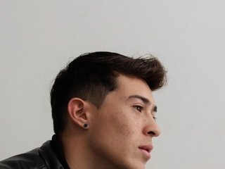 My Age Is 20 Years Old! My Model Name Is Maxxvm