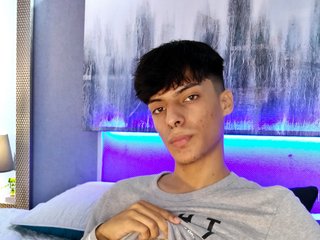 I Am A Brunette And My Age Is 19 Yrs Old And I Live In Medellin