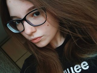 I'm 18 Years Old And I Am A Brunette And People Call Me Dlessika666