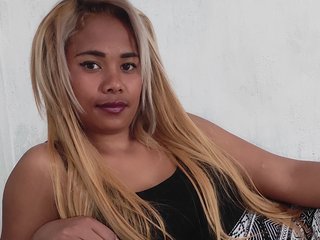 My Name Is Sarah-spicy And A Camming Engaging Babe Is What I Am And I Am A Blonde