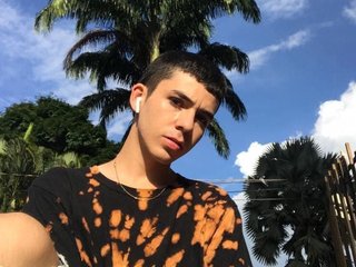 21 Is My Age, At BongaCams People Call Me Damian-lopez