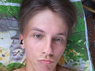 My BongaCams Model Name Is KOTIKanalcik! I Am A Brunette