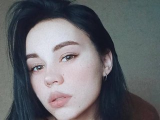 My BongaCams Name Is Blackmoonlitn And I Am A Brunette