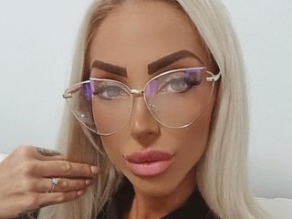 I Live In Bucuresti And A Cam Charming Gal Is What I Am And 31 Is My Age