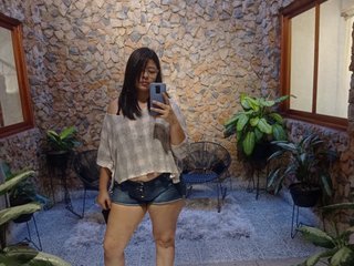 A Live Chat Sensual Girl Is What I Am And I'm 25 Years Old
