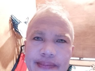 I Am Named Leerob2 And I Am A Blonde