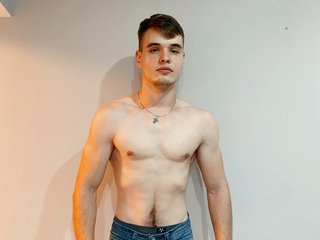 I Am A Brunette, My BongaCams Model Name Is Antonion25