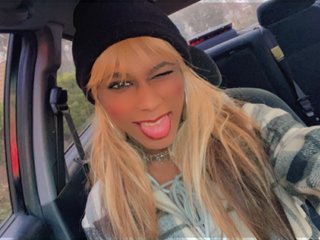 I'm A Sex Webcam Dreamy Girl! My Age Is 21 Yrs Old! I Am A Brunette
