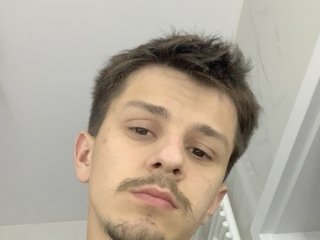 22 Is My Age And My BongaCams Name Is Spray-me And I Am A Brunette