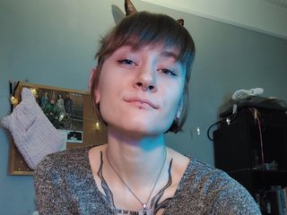 I'm 22, I'm A Camwhoring Attractive Female