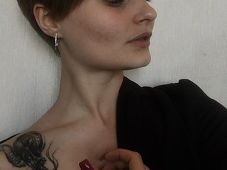 I Am A Blonde! I Am Named KylieBertie, I'm A Live Cam Eye-catching Woman