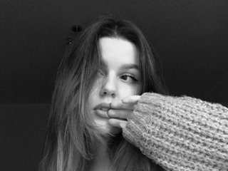 I Am A Brunette, A Live Webcam Delicious Gal Is What I Am