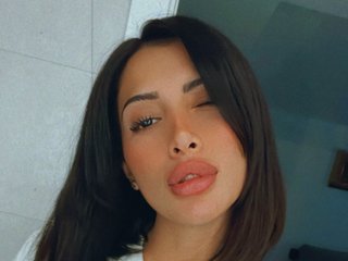 I'm A Live Webcam Lovable Lady, My Name Is Meganlove7 And I Am A Brunette
