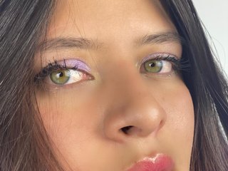 My Age Is 25 Yrs Old! I Am A Brunette! I'm A Sex Chat Hot Bimbo